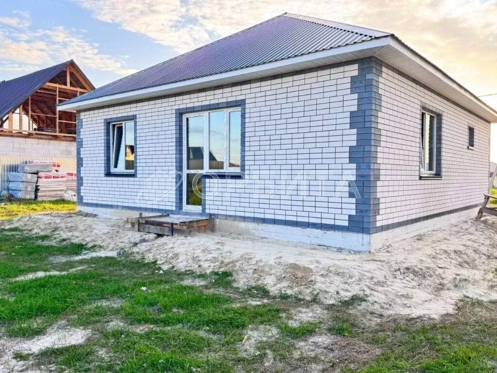 Дом в Тюменская область, Тюменский муниципальный округ, д. Якуши пер. ... - Фото 1