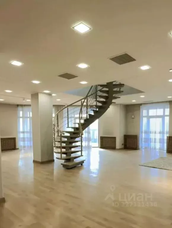 5-к кв. Москва Минская ул., 1ГК2 (346.0 м) - Фото 1