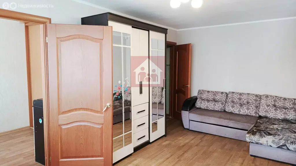 2-комнатная квартира: Пермь, улица Липатова, 8 (43.8 м) - Фото 1