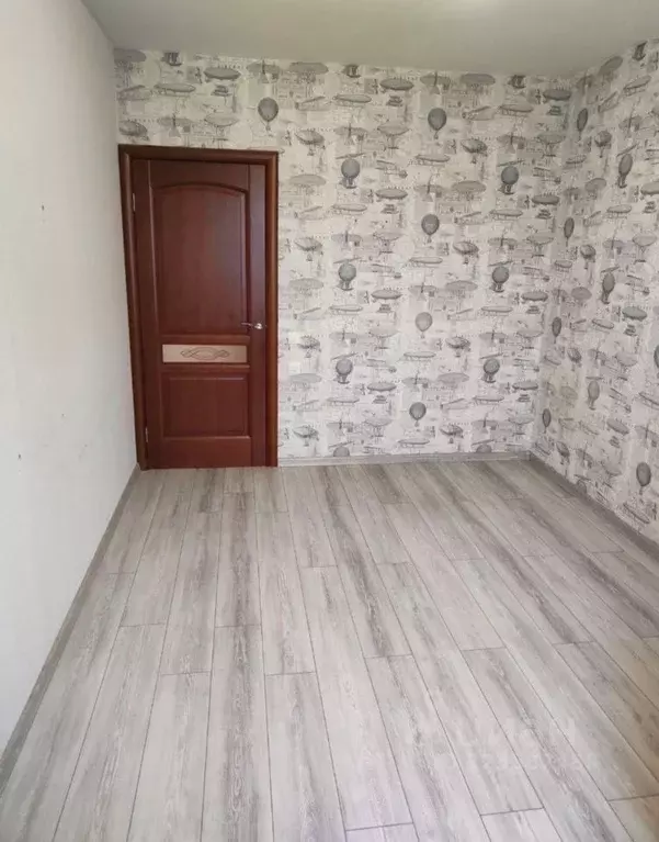 3-к кв. Волгоградская область, Волгоград ул. Маршала Воронова, 18 ... - Фото 2