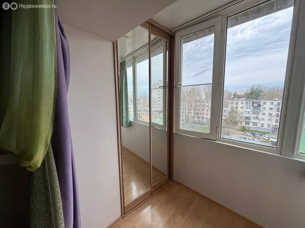 3-комнатная квартира: Анапа, улица Горького, 58А (70 м) - Фото 1