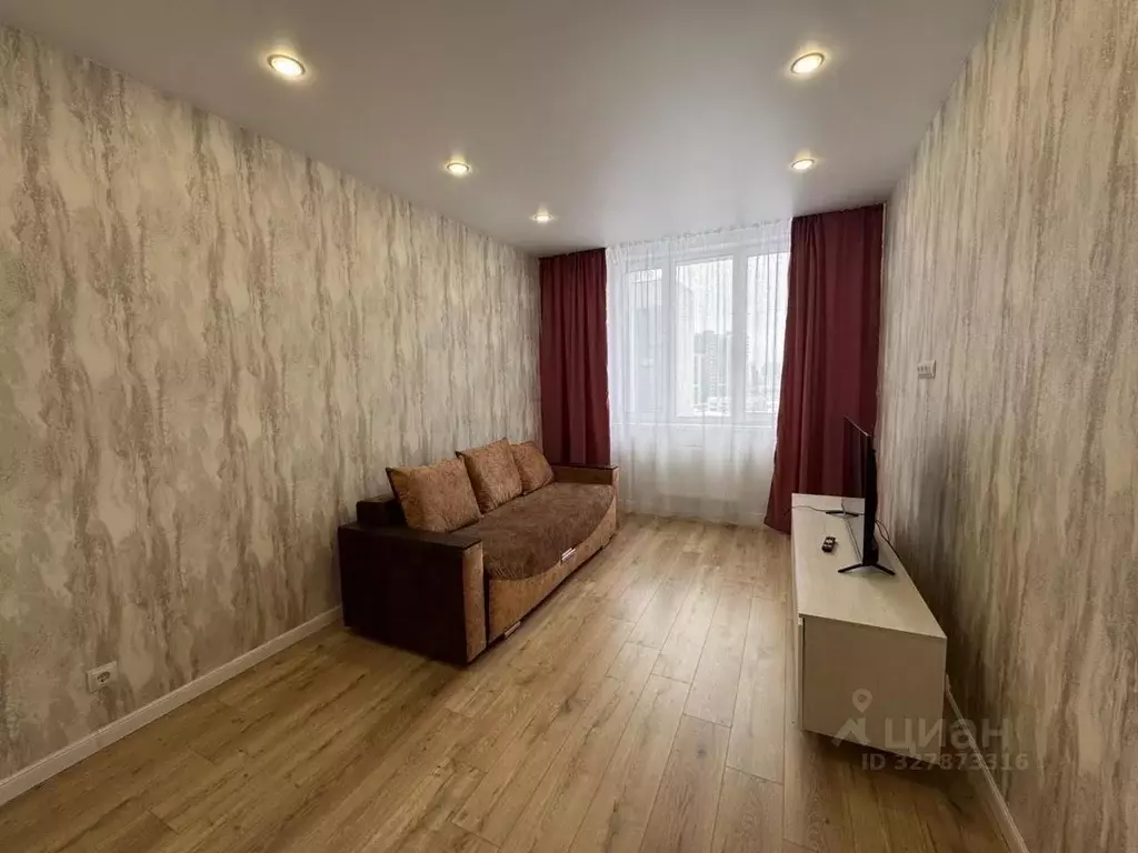 1-к кв. Татарстан, Казань ул. Аделя Кутуя, 100 (45.0 м) - Фото 1