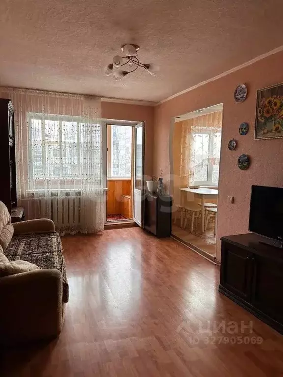 3-к кв. Калужская область, Калуга ул. Степана Разина, 93 (57.0 м) - Фото 2