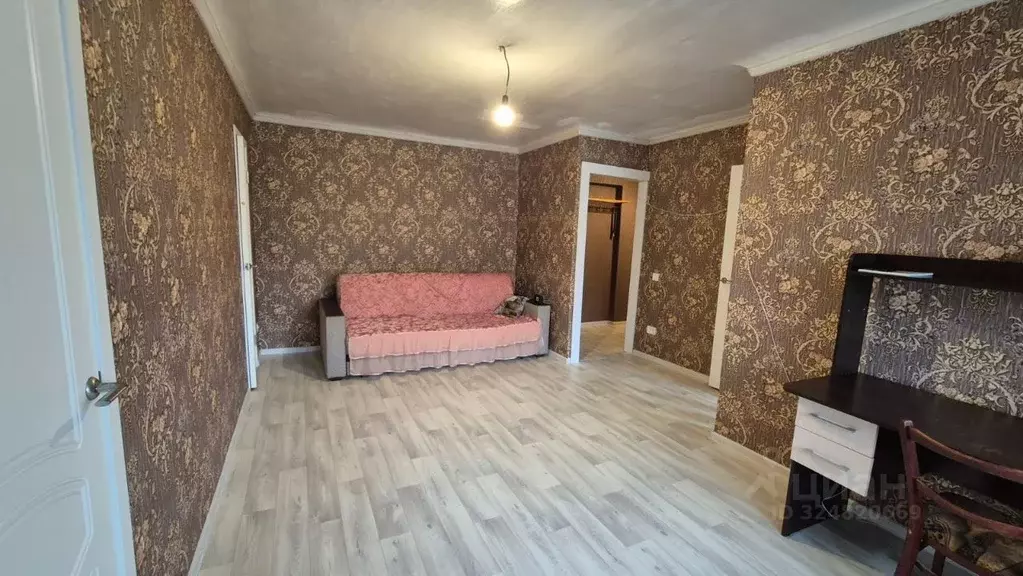 2-к кв. Волгоградская область, Волгоград ул. Вершинина, 14 (42.9 м) - Фото 1