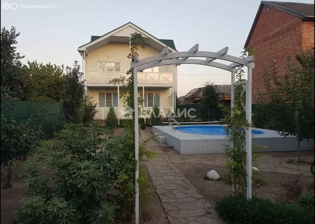 Дом в Ейск, Московская улица (199.8 м) - Фото 1