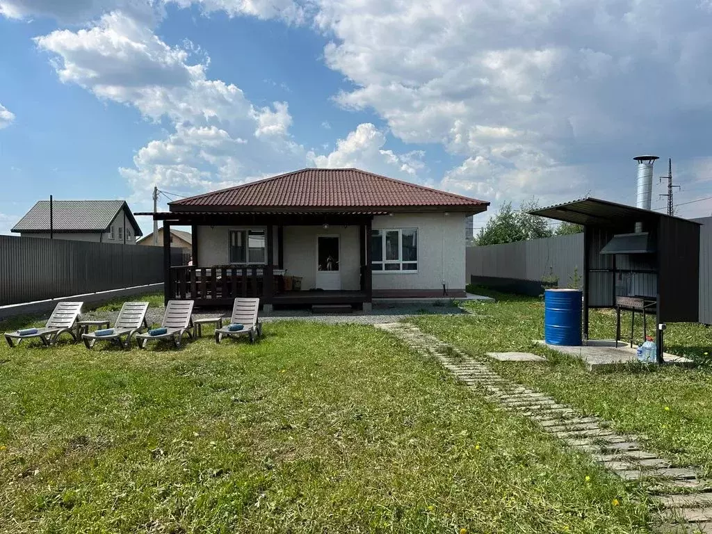 Дом в Свердловская область, Екатеринбург ул. Романтиков, 24 (80 м) - Фото 1