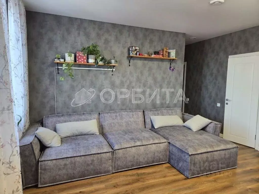 1-к кв. Тюменская область, Тюмень Новгородская ул., 3 (55.2 м) - Фото 2