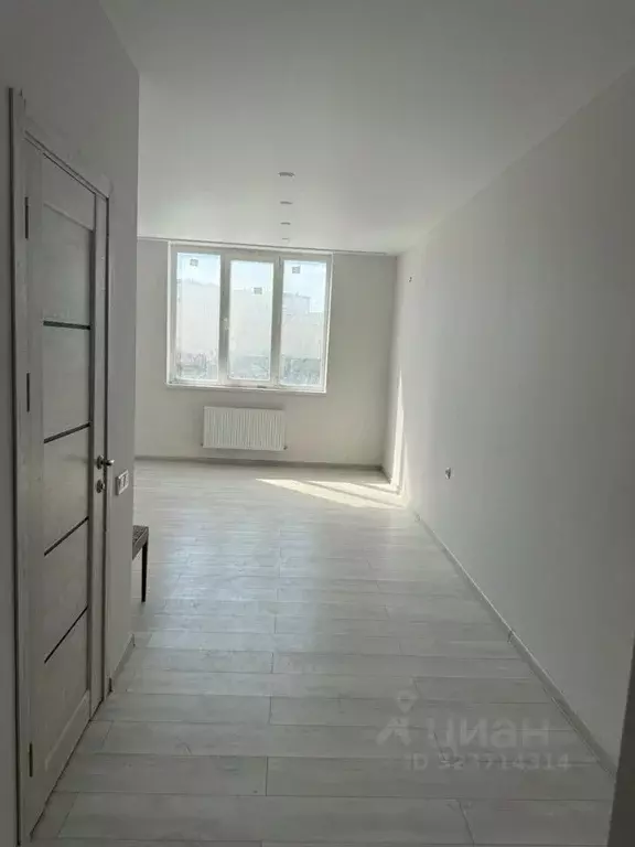 Студия Краснодарский край, Новороссийск ул. Хворостянского, 21 (25.1 ... - Фото 1