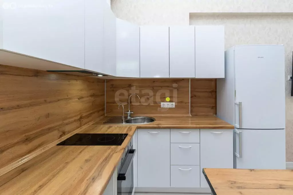 1-комнатная квартира: Тюмень, улица Федюнинского, 56 (47 м) - Фото 1