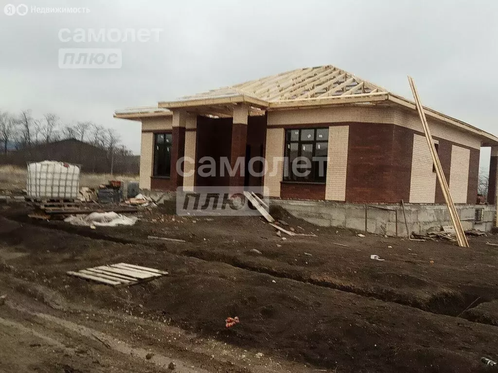 Дом в станица Ессентукская, Этокская улица, 80 (140 м) - Фото 0