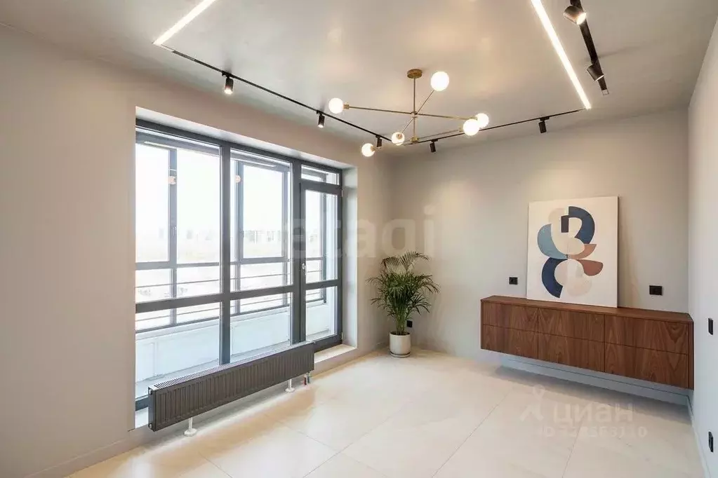 2-к кв. Тюменская область, Тюмень Новгородская ул., 9Б (56.0 м) - Фото 1