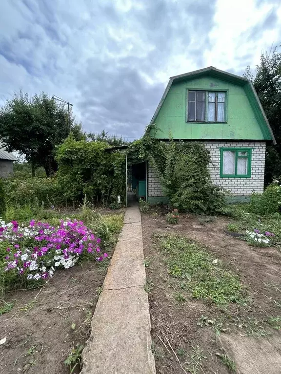 Дом в Саратовская область, Энгельсский район, Красноярское ... - Фото 0