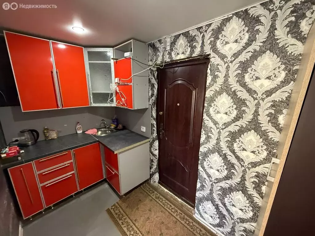 1к в 5-комнатной квартире (12.3 м) - Фото 0