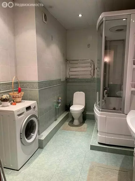 3-комнатная квартира: Королёв, микрорайон Болшево, улица Маяковского, ... - Фото 0