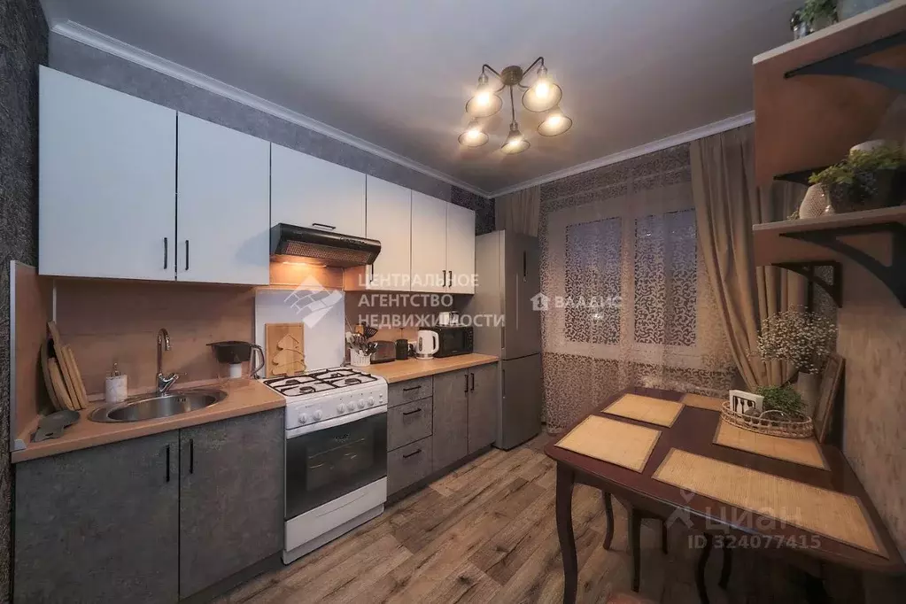 3-к кв. Рязанская область, Рязань ул. Бирюзова, 30 (66.4 м) - Фото 1