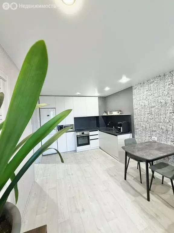 2-комнатная квартира: Киров, Первомайский район, Заводская улица, 6к1 ... - Фото 1