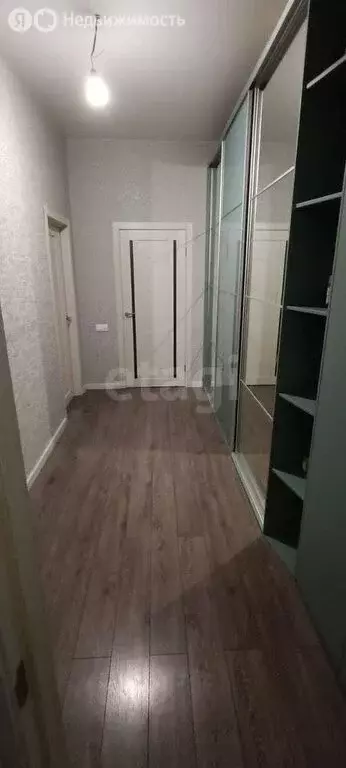 3-комнатная квартира: Омск, улица Красный Путь, 143к3 (89 м) - Фото 1