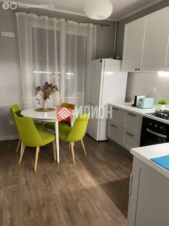 2-комнатная квартира: Мирное, улица Крымской Весны, 1к5 (55.7 м) - Фото 1