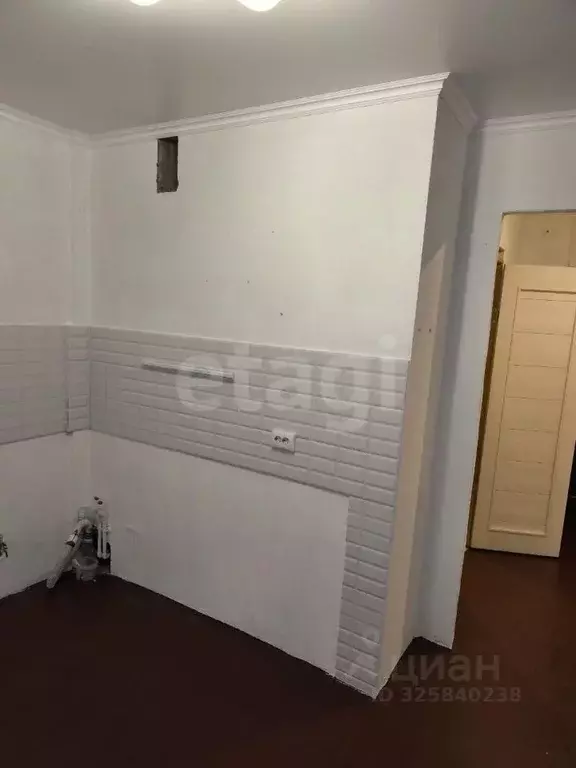 1-к кв. Брянская область, Брянск ул. Комарова, 55 (38.6 м) - Фото 2