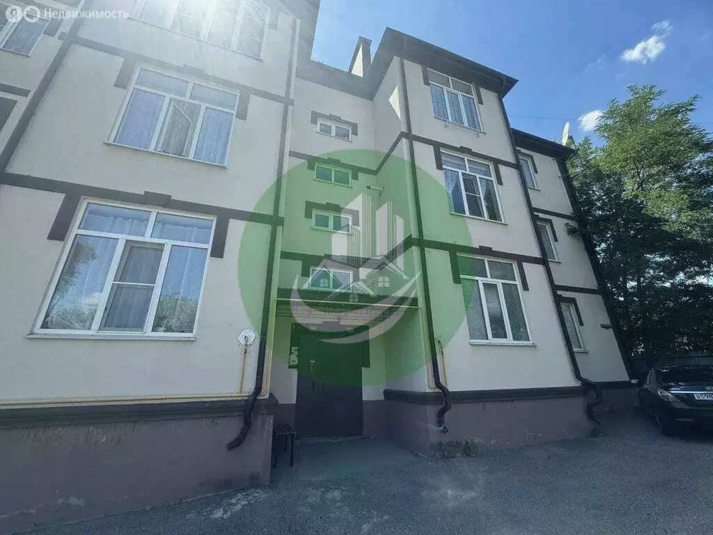 2-комнатная квартира: Ессентуки, улица Максима Горького, 2 (64 м) - Фото 0