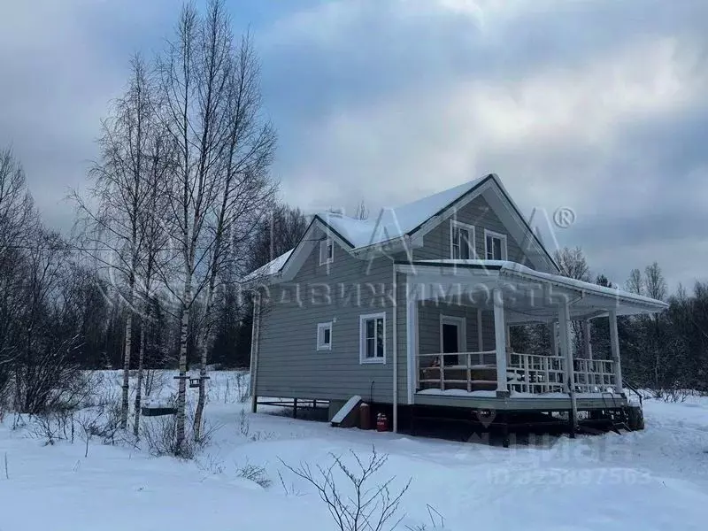 Дом в Ленинградская область, Выборгский район, Рощинское городское ... - Фото 1
