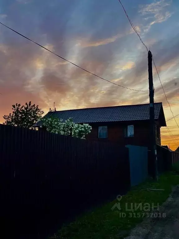Дом в Иркутская область, Ангарск Северный мкр, Нахимовская ул., 10 ... - Фото 0