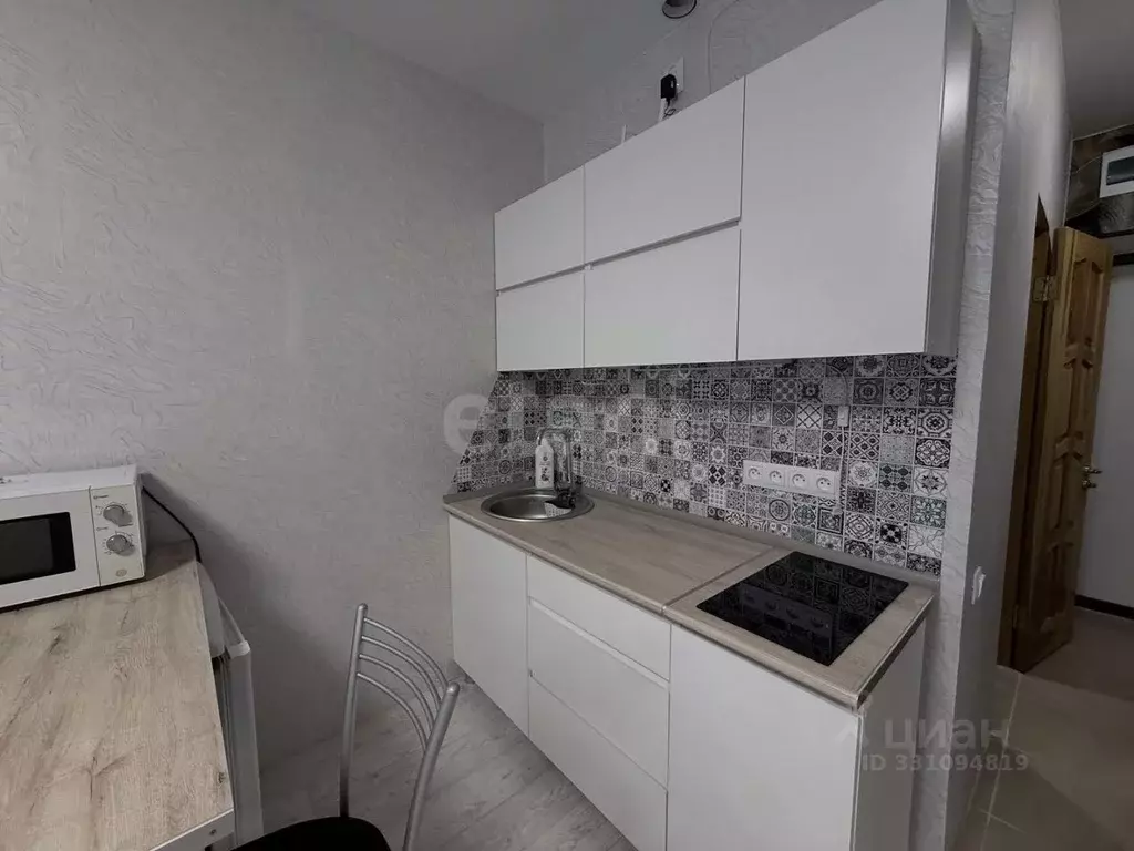 Студия Хабаровский край, Хабаровск ул. Алексеевская, 64/1 (22.1 м) - Фото 2