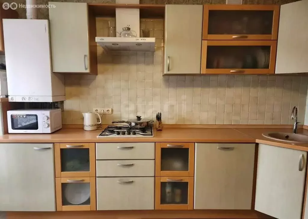 3-комнатная квартира: Новомосковск, улица Генерала Белова, 3В (85.4 м) - Фото 1