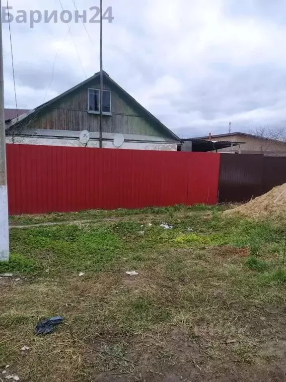 Дом в Калужская область, Жуков ул. Курбатова, 3 (100 м) - Фото 1