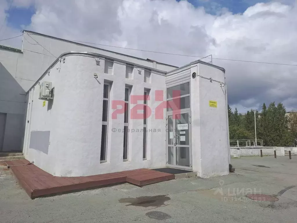 Торговая площадь в Свердловская область, Екатеринбург ул. Академика ... - Фото 0