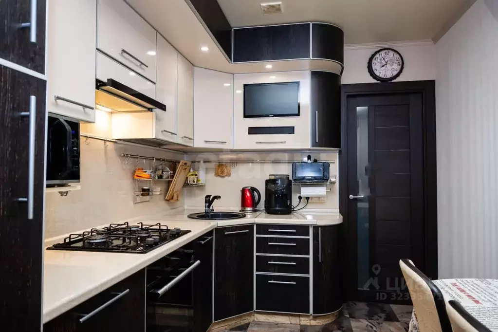 4-к кв. Тульская область, Тула Пролетарская ул., 26 (80.1 м) - Фото 2