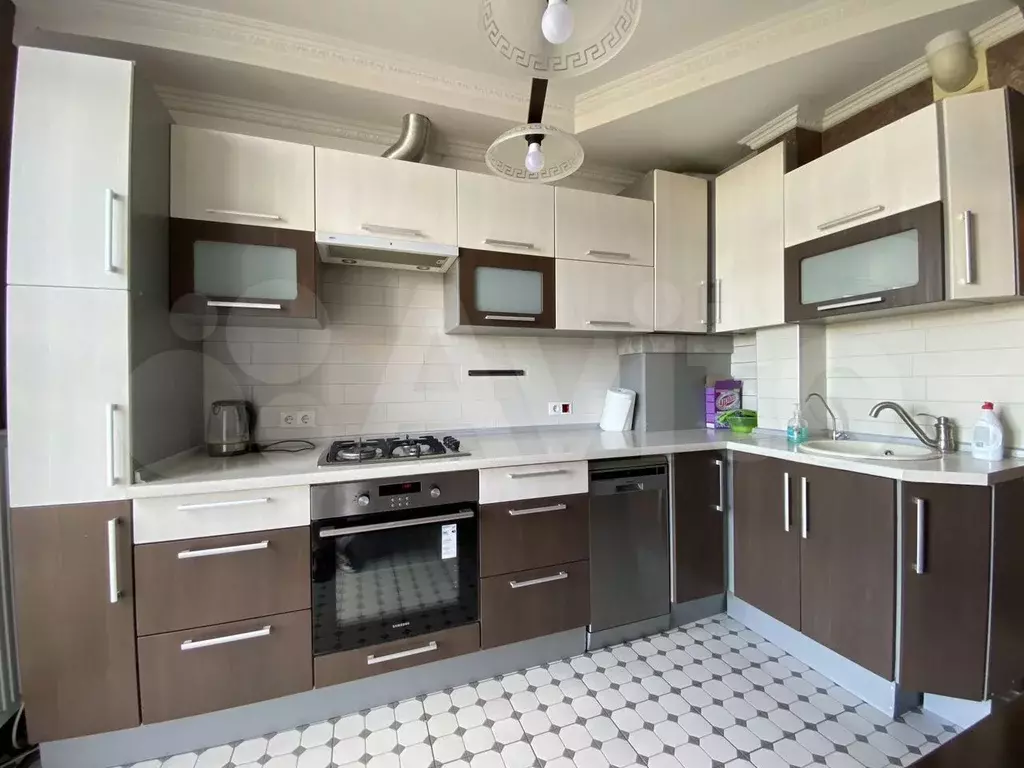 2-к. квартира, 70 м, 4/6 эт. - Фото 1