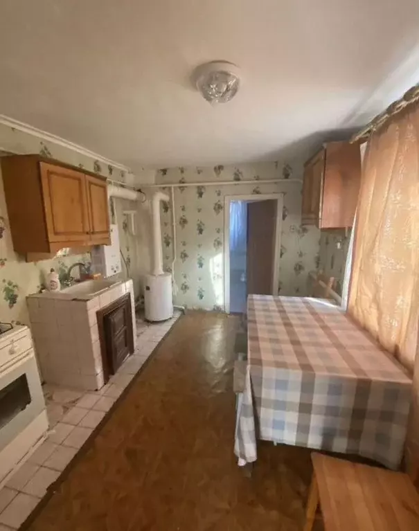 Дом в Краснодарский край, Динская ст-ца пл. Фонтанная (50 м) - Фото 0
