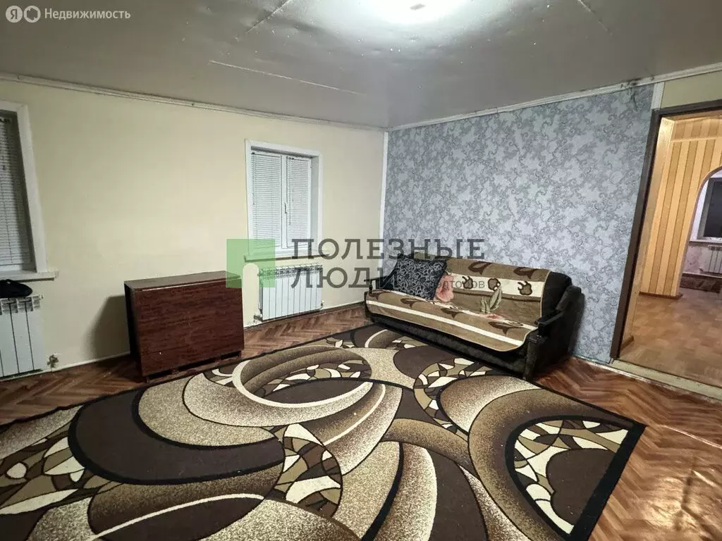 2-комнатная квартира: Красный Яр, улица Банникова, 23 (50 м) - Фото 1