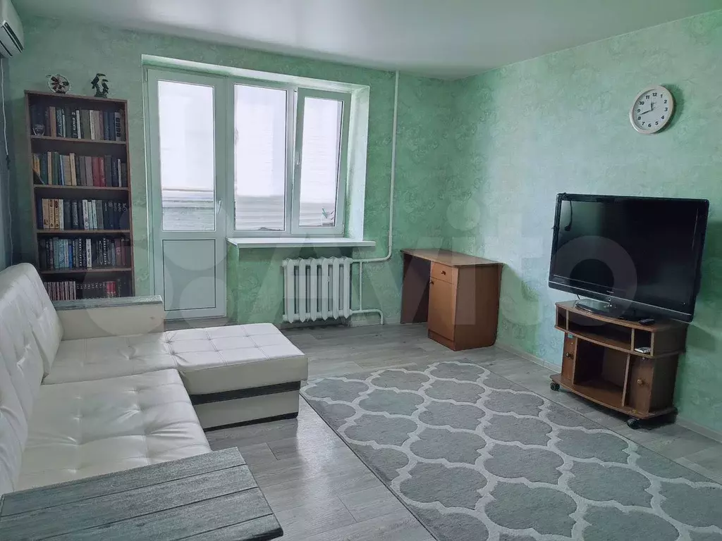 1-к. квартира, 38 м, 4/9 эт. - Фото 0
