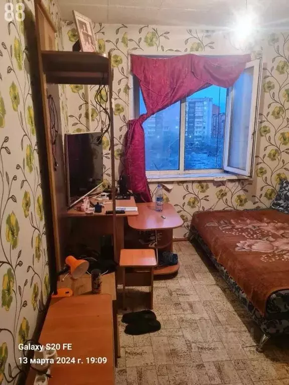 Комната Хакасия, Черногорск ул. Калинина, 4 (13.0 м) - Фото 0