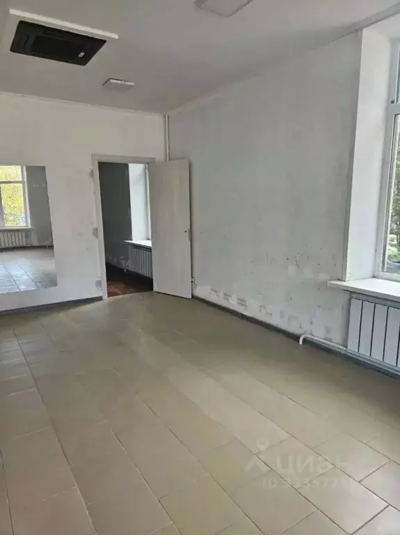 Помещение свободного назначения в Москва, Москва, Щербинка ул. ... - Фото 2