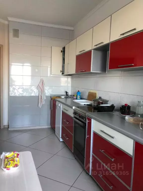 1-к кв. Иркутская область, Иркутск ул. Джамбула, 30/3 (45.0 м) - Фото 1