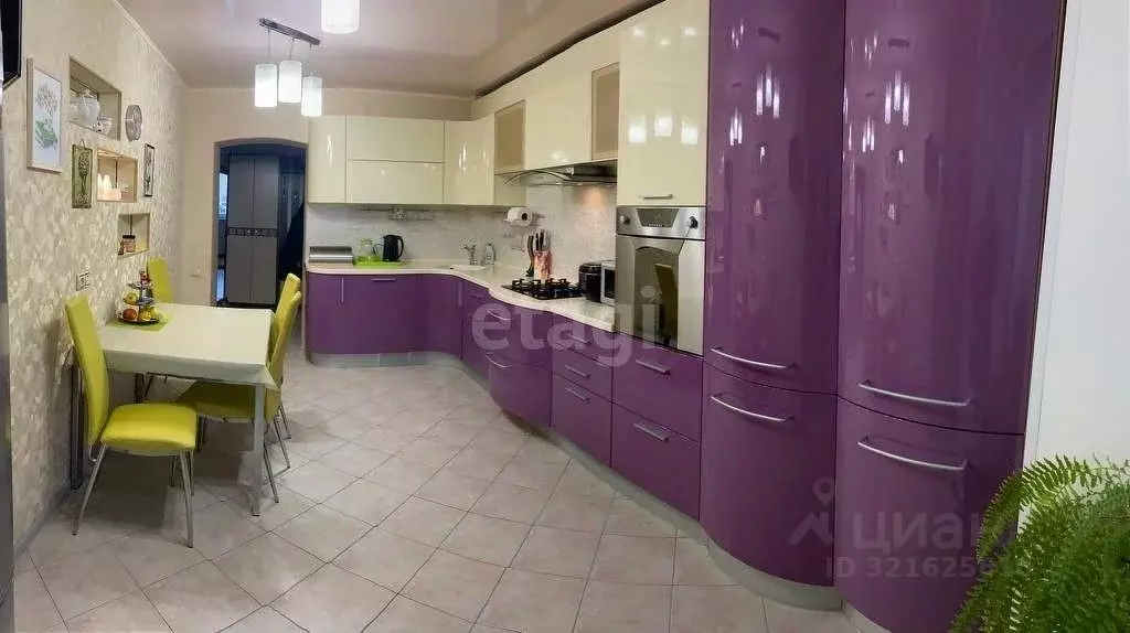 2-к кв. Архангельская область, Котлас ул. 70 лет Октября, 18 (65.0 м) - Фото 1