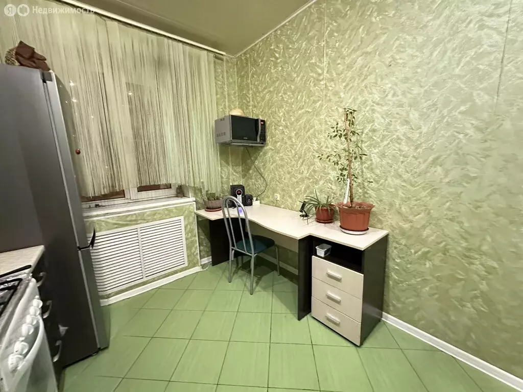 3-комнатная квартира: Астрахань, улица Бориса Алексеева, 36 (72.3 м) - Фото 1