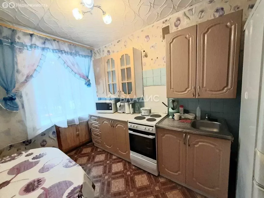 3-комнатная квартира: Тобольск, микрорайон Менделеево, 13 (58.6 м) - Фото 1