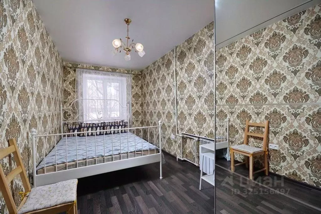 2-к кв. Омская область, Омск Ленинградская пл., 1 (42.0 м) - Фото 2