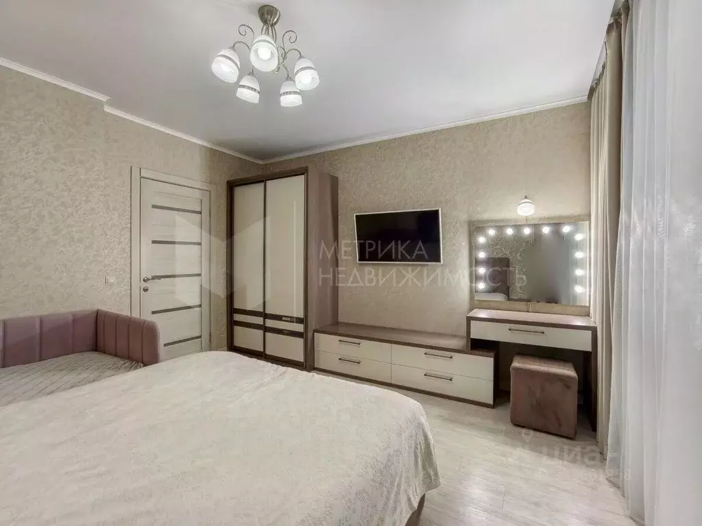 3-к кв. Тюменская область, Тюмень Заречный проезд, 14 (85.0 м) - Фото 1