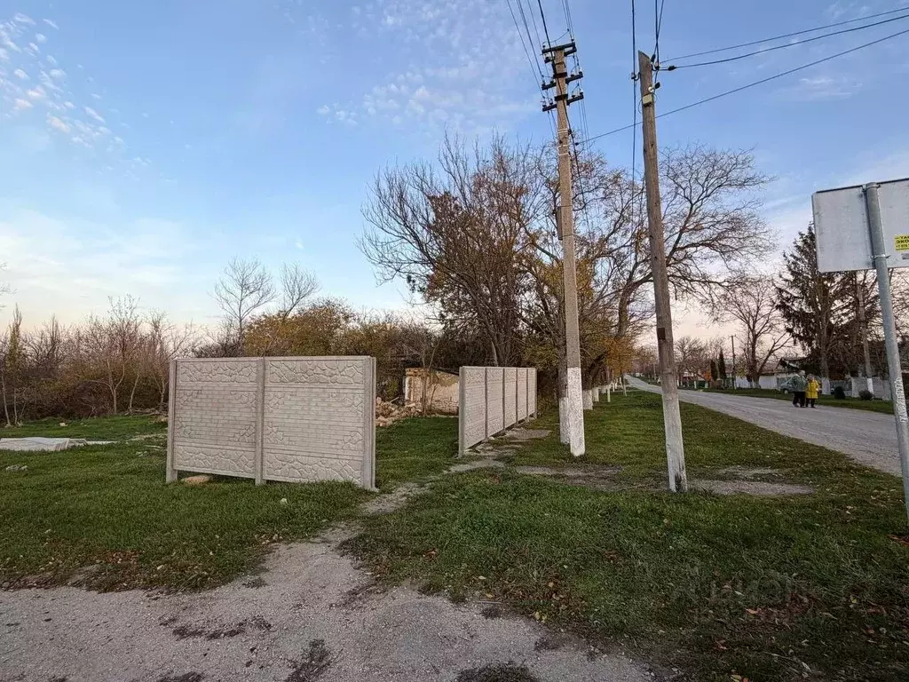 Участок в Крым, Белогорский район, с. Муромское ул. Центральная, 33 ... - Фото 1