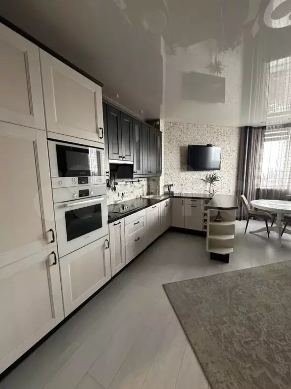 3-к. квартира, 63 м, 24/25 эт. - Фото 0