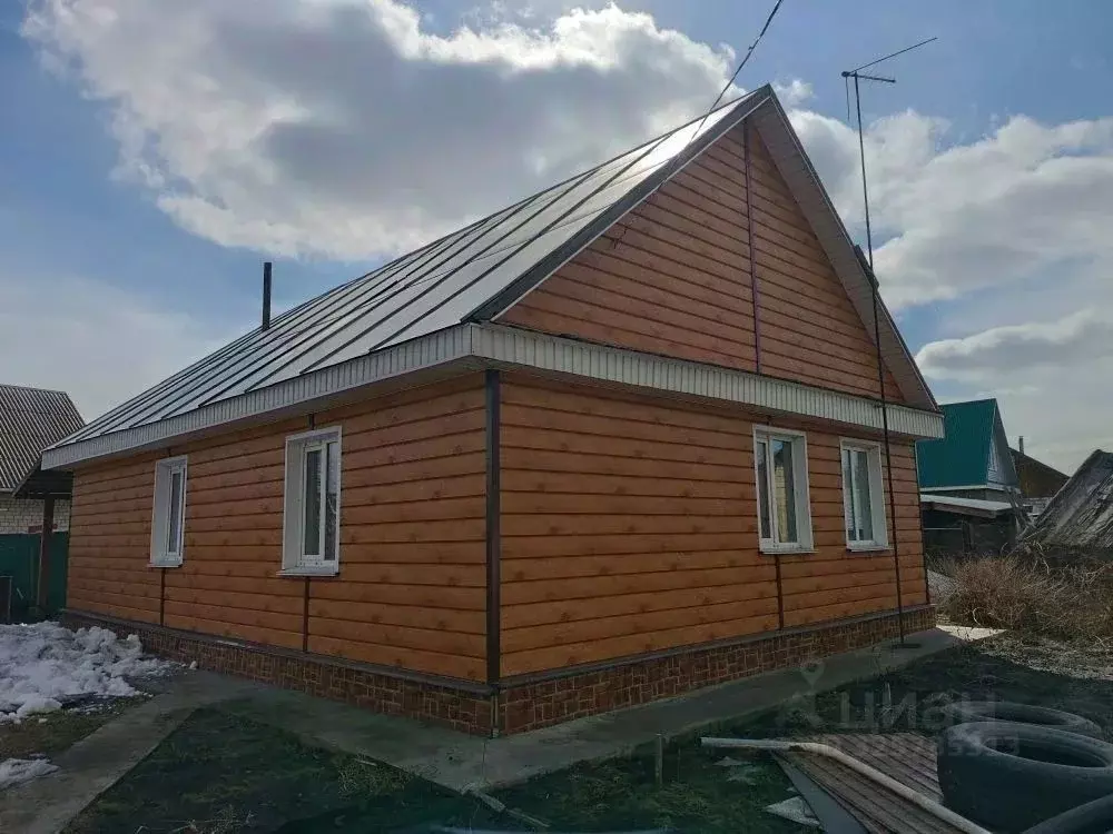 Дом в Алтайский край, Новоалтайск ул. 2-я Луговая (90 м) - Фото 2