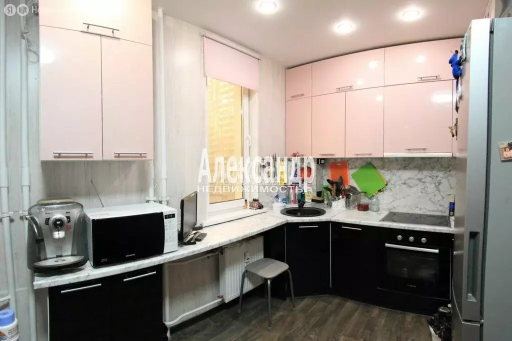 2-комнатная квартира: Мурино, улица Шувалова, 19к1 (42 м) - Фото 1