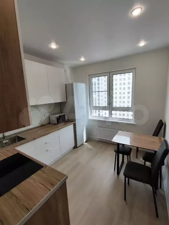 1-к. квартира, 32 м, 10/18 эт. - Фото 1