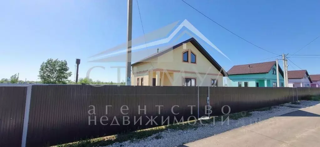 Дом в Саратовская область, Энгельсский район, Красноярское ... - Фото 0