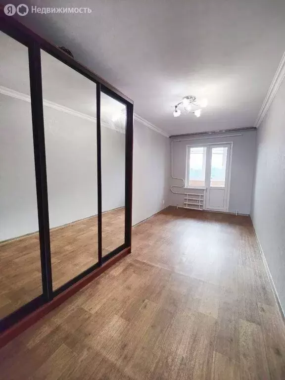 3-комнатная квартира: Мурманск, улица Ломоносова, 10к2 (63 м) - Фото 0